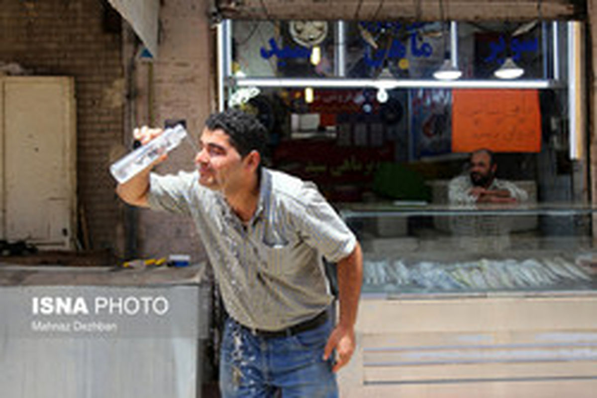 ماندگاری هوای گرم و رگبار باران دراستان‌های غربی