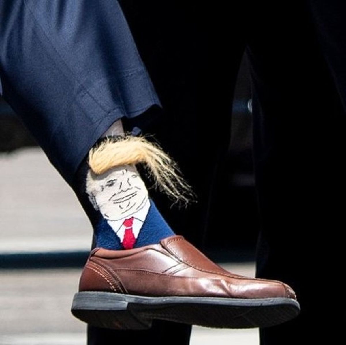 جوراب ترامپ در پای فرماندار لوئیزیانا تیتر داغ شد! +تصاویر