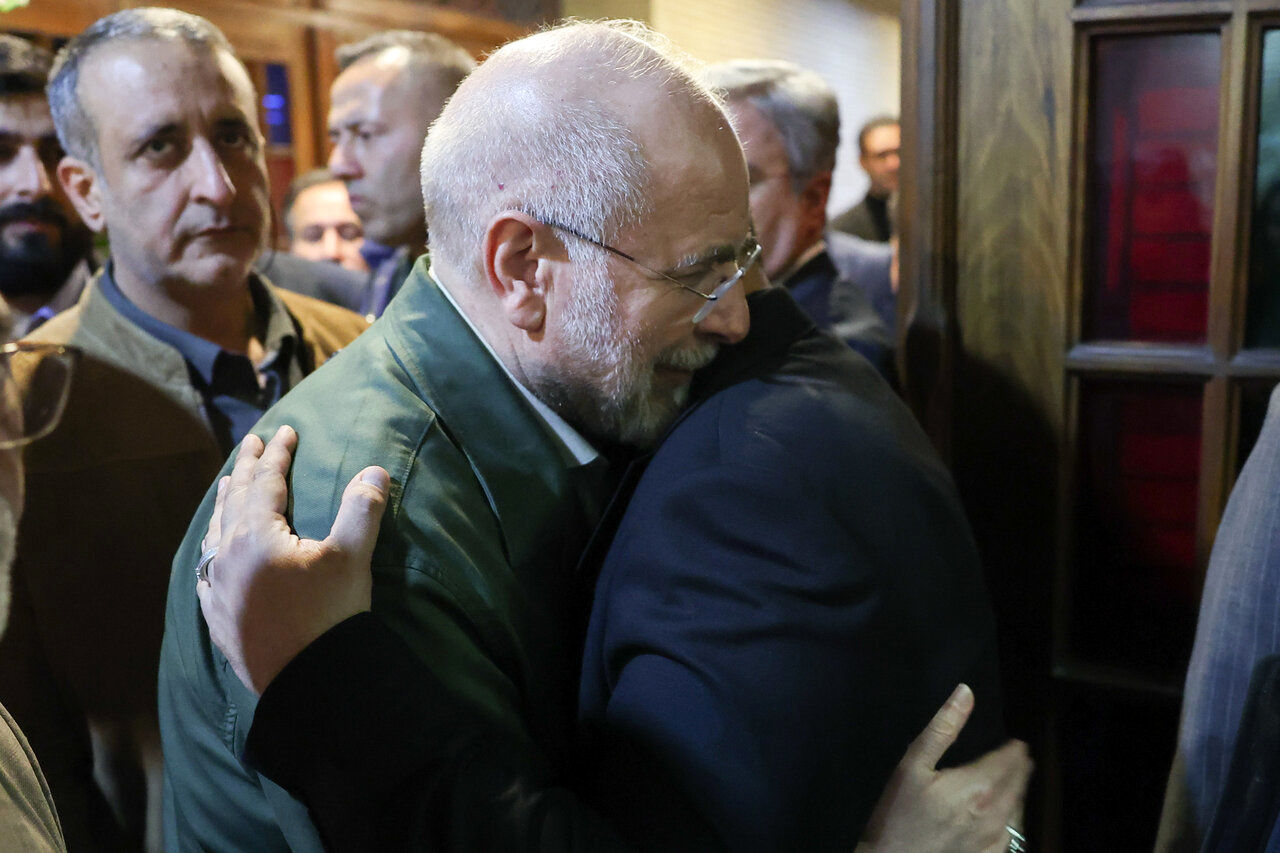 تصاویر: مراسم ختم پدر نماینده مسجد سلیمان با حضور قالیباف