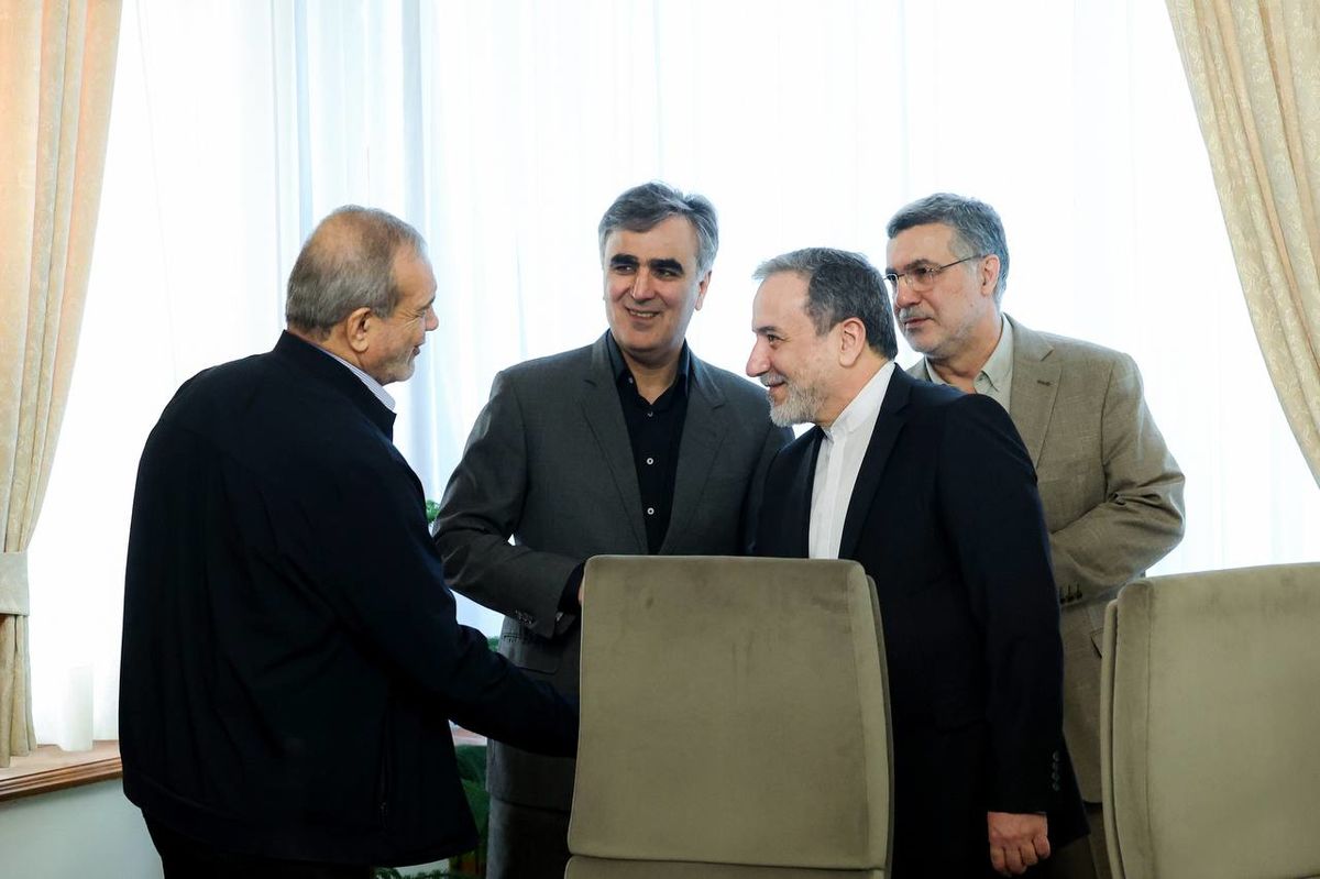 قدردانی رئیس جمهور از تلاش‌های وزارت خارجه در زمینه مذاکرات