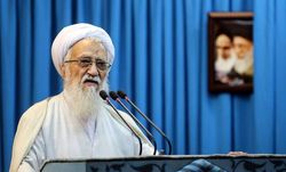 همراهی اروپا با آمریکا نشانه خیانت است