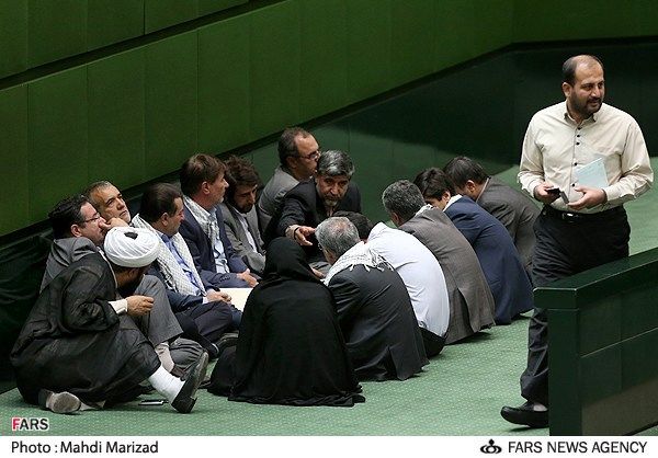 جلسه نمایندگان روی زمین!/تصاویر