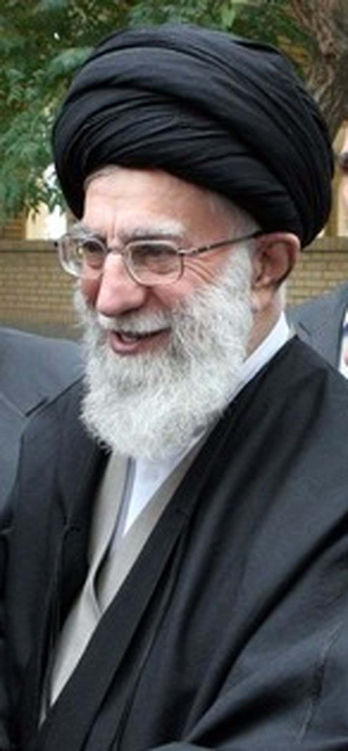 نهى از منکر با زبان خوش، نه با ایجاد نفرت