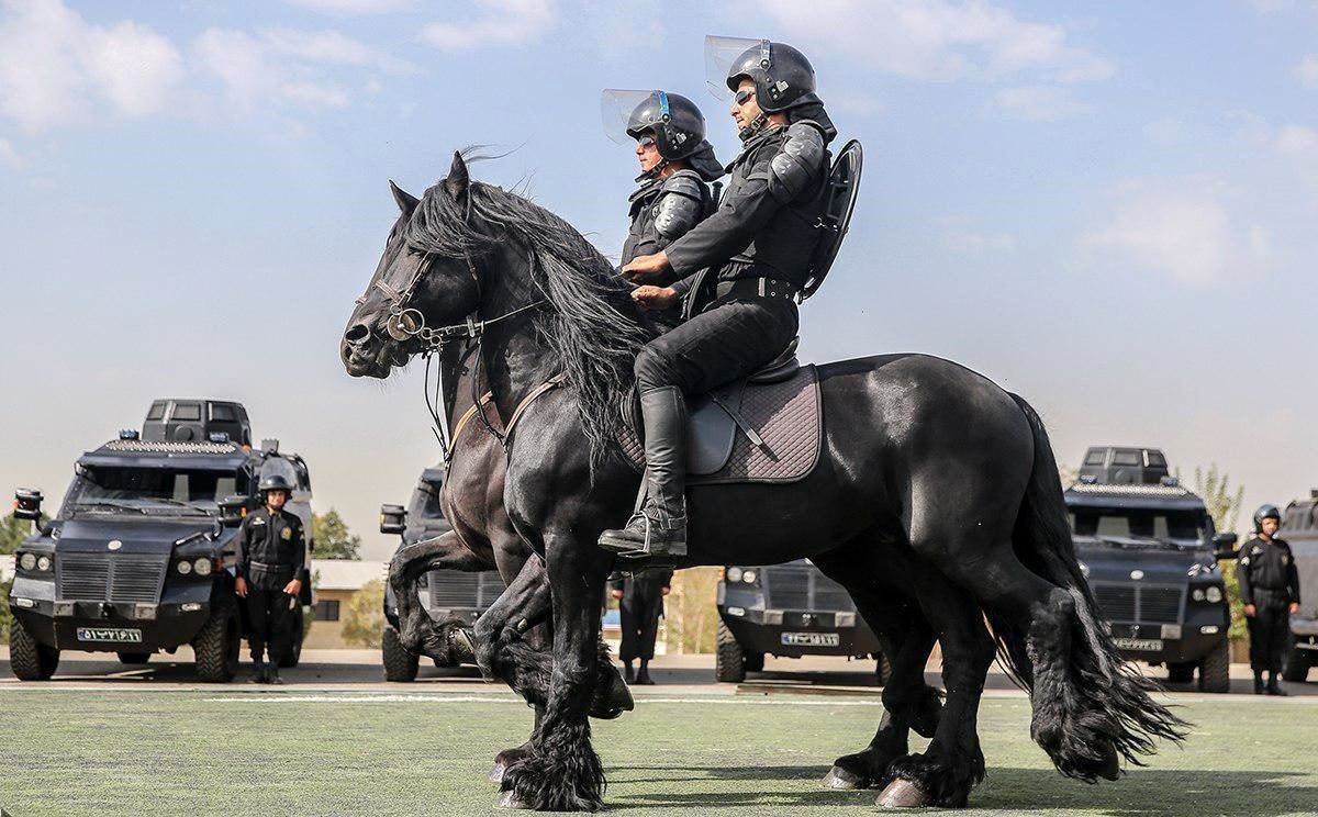 پلیس اسب سوار ایران +عکس