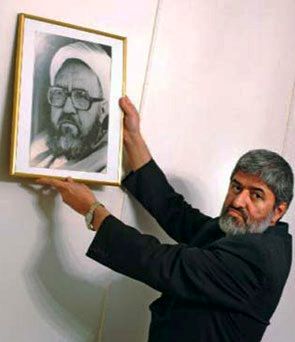 اگر لاریجانی مثل احمدی نژاد جسور بود مشکلی نداشتیم/تعدادی «شعبان بی مخ» در مجلس هستند/ بحت تقلب از القائات بی اساس است