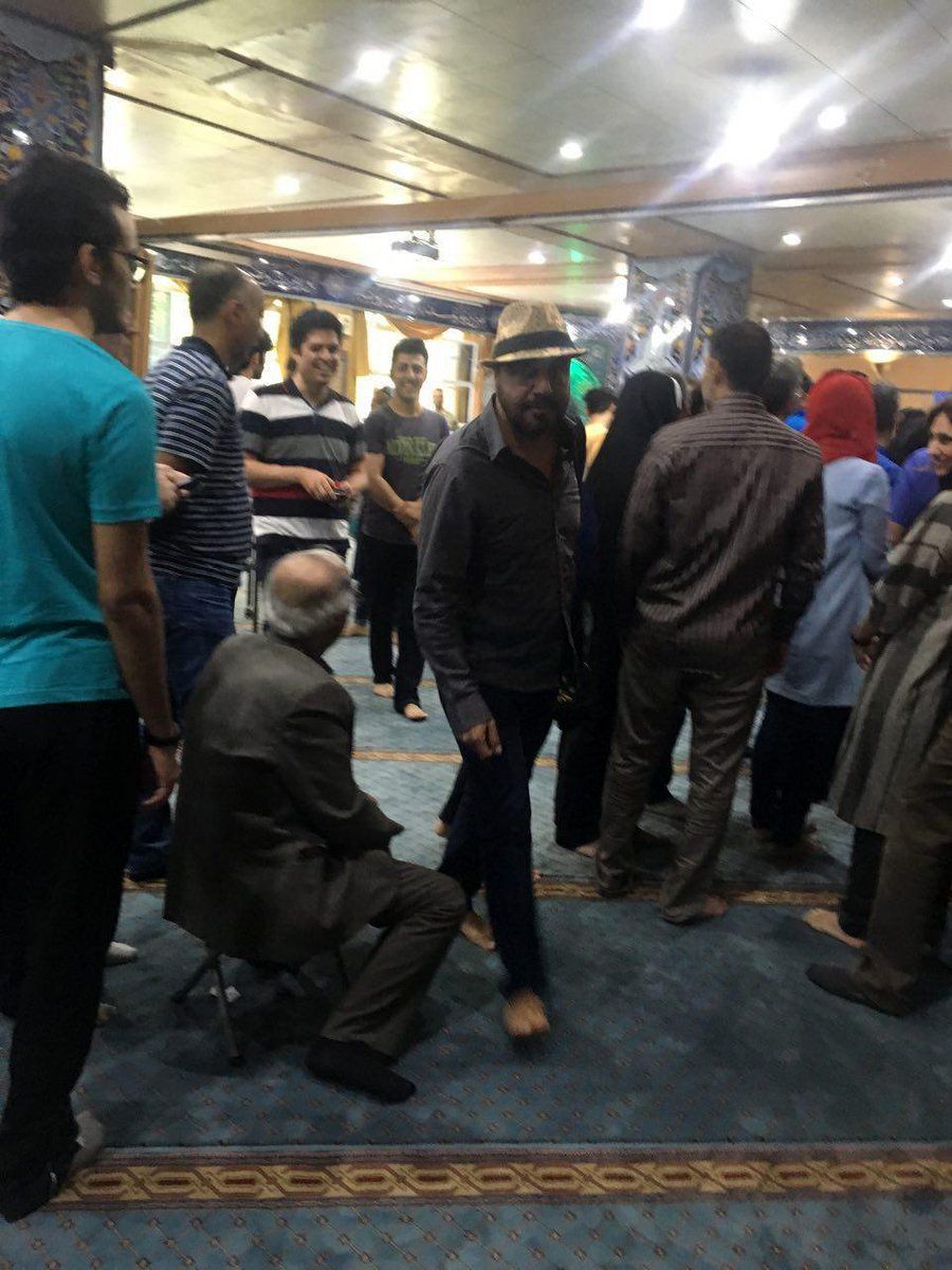 حضور رضا عطاران در انتخابات ۹۶ +عکس