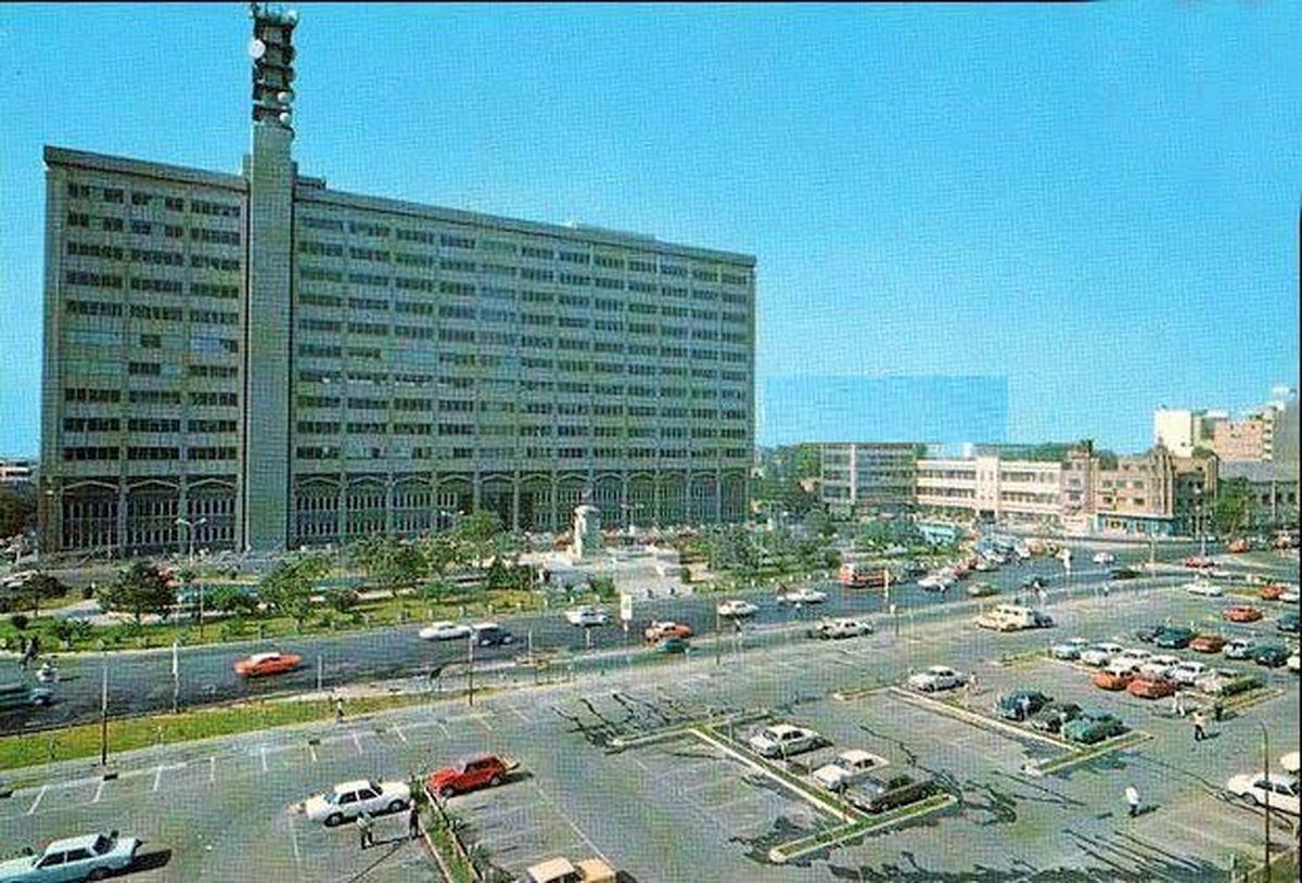 عکس: میدان توپخانه تهران اواخر دهه ۴۰